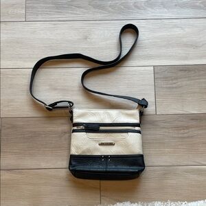 Stone Mountain Elegant Cream and Black Crossbody Bag